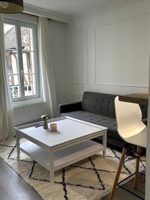 Le Petit Paris Compiegne Daire Dış mekan fotoğraf